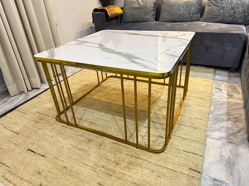 Stylish modern center table for TV lounge 1