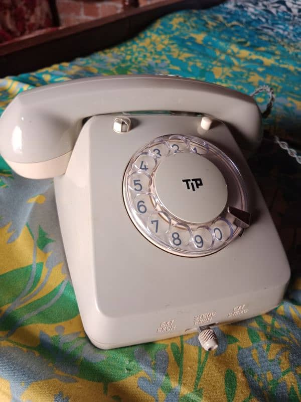 Vintage Rotary Telephones for sale 0