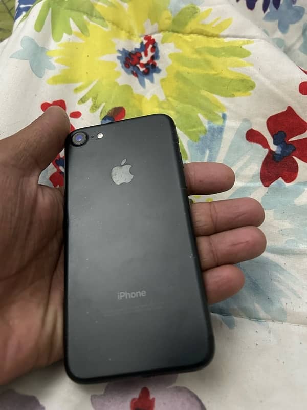 iphone 7 pta approved 128 gb all ok 4