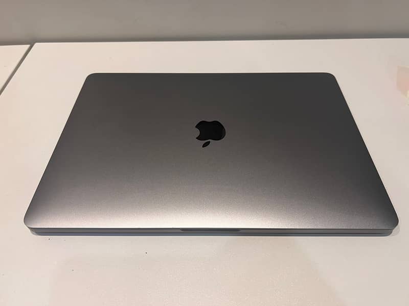 Macbook Pro M1 (Urgent sell) 0