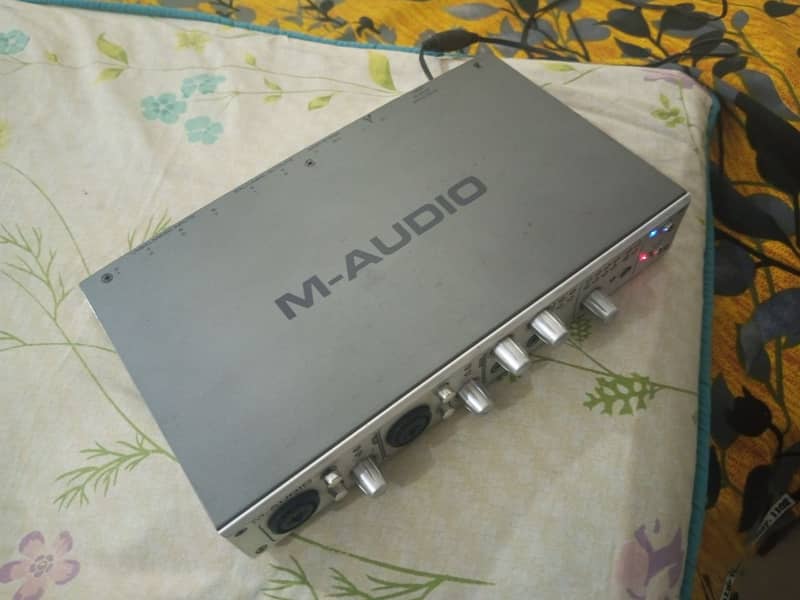 M-AUDIO FIREWIRE 1814 RECORDING INTERFACE  FOR SALE IN CHEAPEST PRICE 2