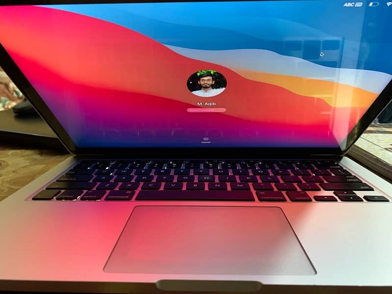 macbook pro (500gb ssd) 1