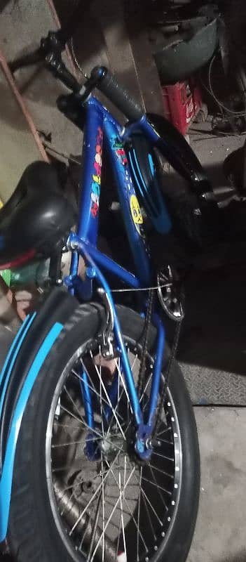 Bicycle in Almost New Condition (cycle) 4