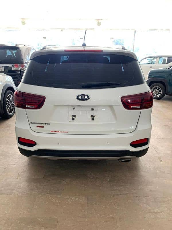 KIA Sorento 2022 8