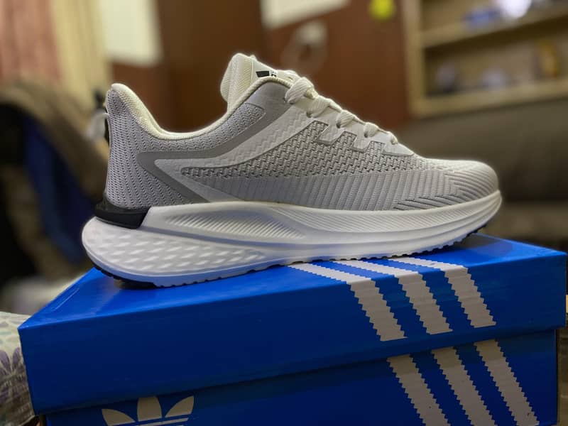 Adidas Smart Best Trainer Sneakers - Stylish and Comfortable 2