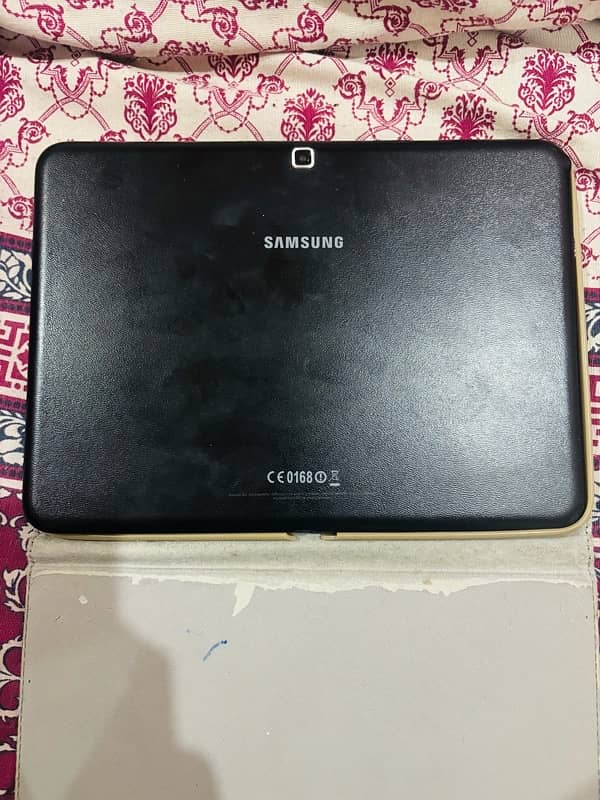 Selling samsung Tab 4 in good condition 1