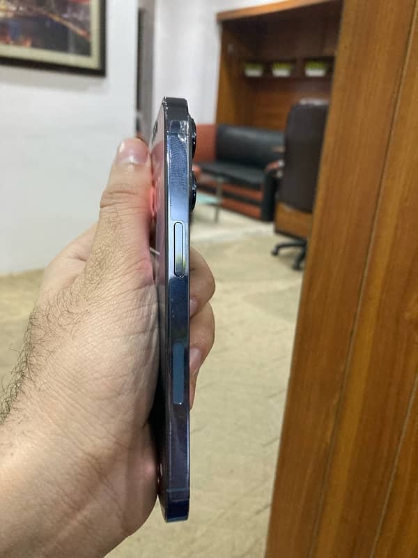 iphone 13pro 256gb Fectory unlock. 1