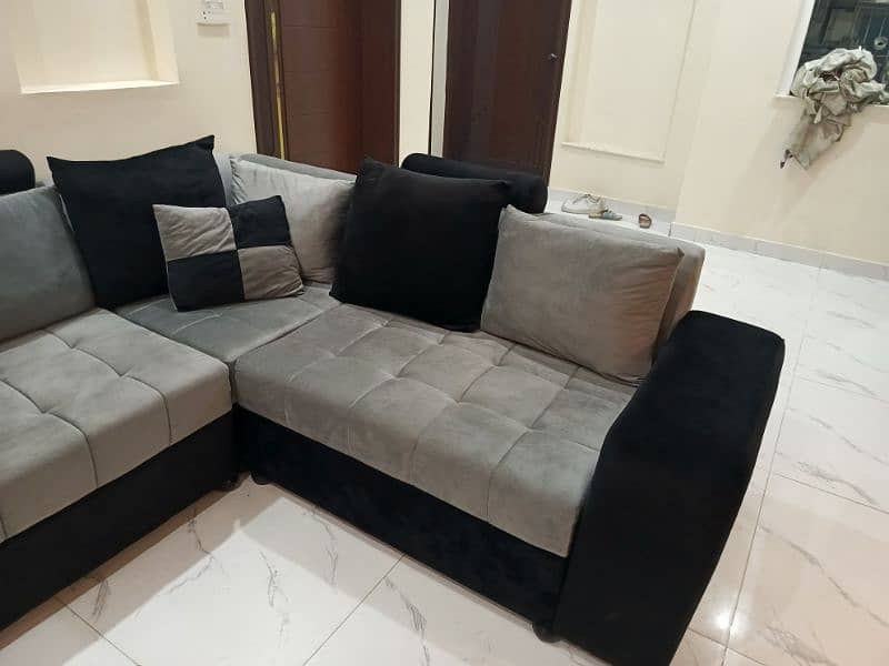 L shaped sofa totally new 1