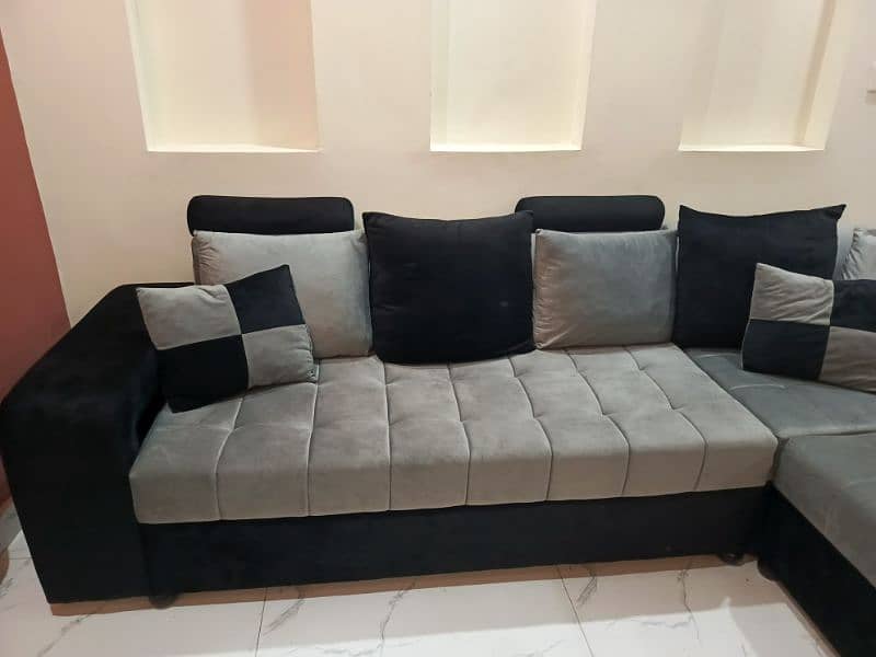 L shaped sofa totally new 2