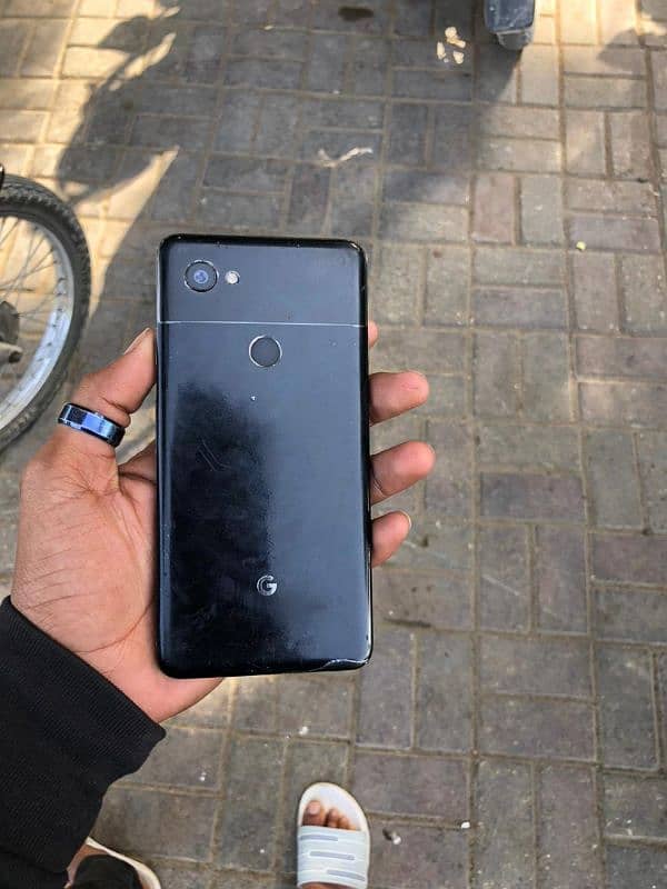 Google pixel 2 XL EXCHANG POSSABILE  NON PTA 0