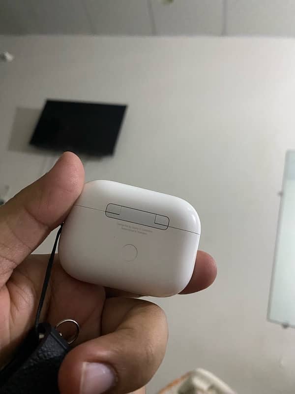 Apple airpods pro 2 type C 4