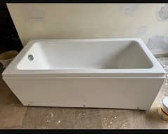 Bath tub With Hot and cold water pump