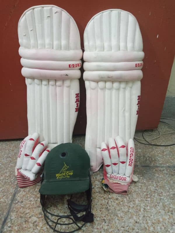 CRICKET KIT ITEM 0