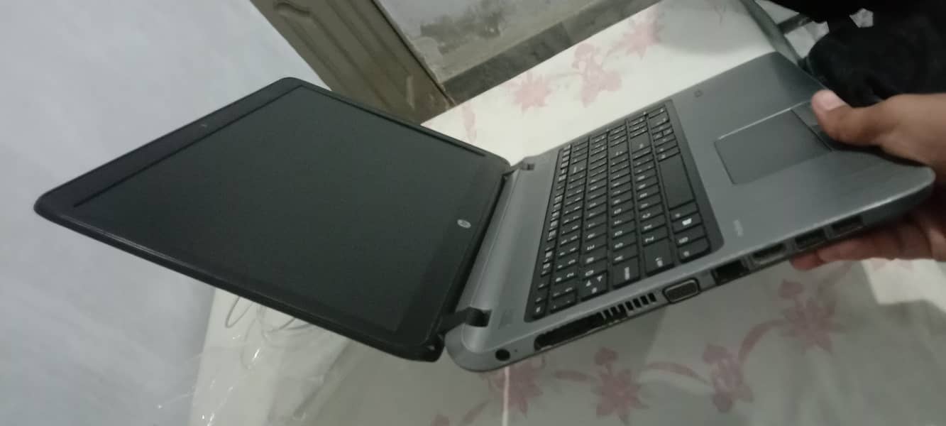 Laptop i3 4th 3