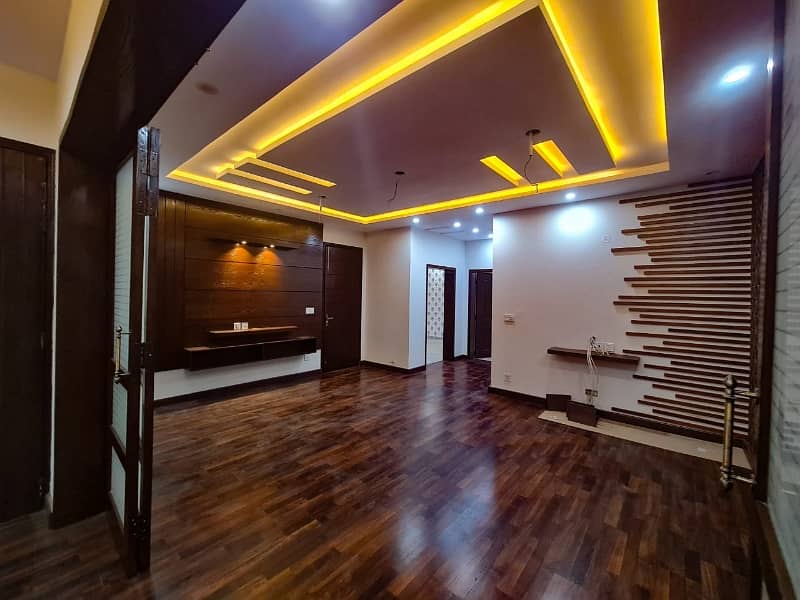 1 Kanal Vip Upper Portion Available For Rent In Arcitect Society Near Johertown Ucp University Lahore 0