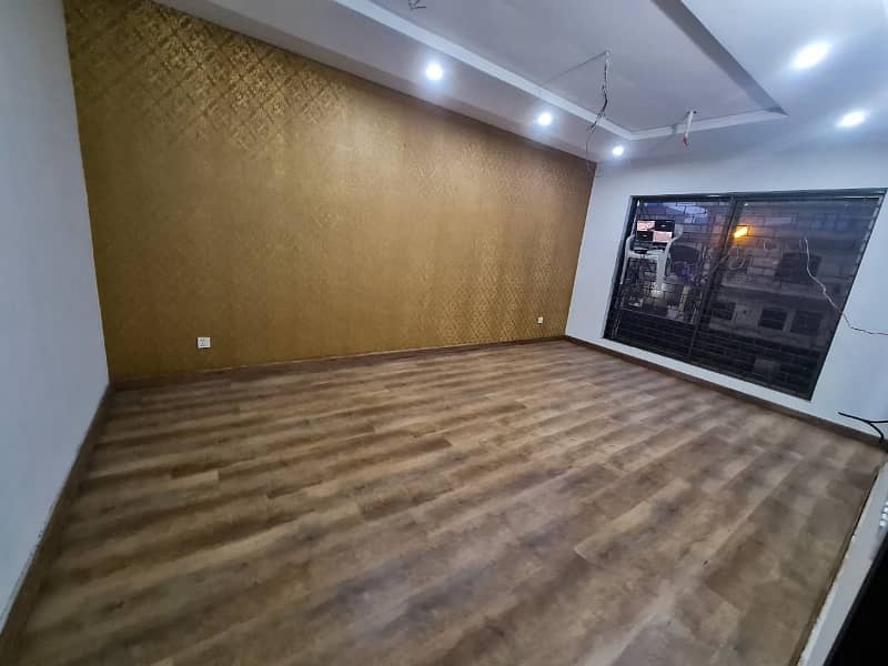 1 Kanal Vip Upper Portion Available For Rent In Arcitect Society Near Johertown Ucp University Lahore 5