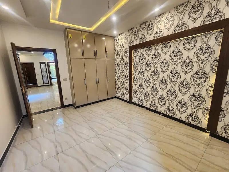 10 Marla Brand New Spanish Luxury Upper Portion Available For Rent In Johertown Near BOR Society Lahore By Fast Property Services With Original Pics 0