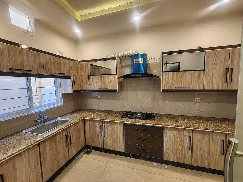 10 Marla Brand New Spanish Luxury Upper Portion Available For Rent In Johertown Near BOR Society Lahore By Fast Property Services With Original Pics 15