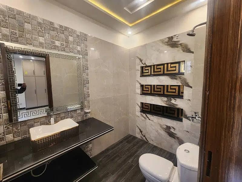 10 Marla Brand New Spanish Luxury Upper Portion Available For Rent In Johertown Near BOR Society Lahore By Fast Property Services With Original Pics 20