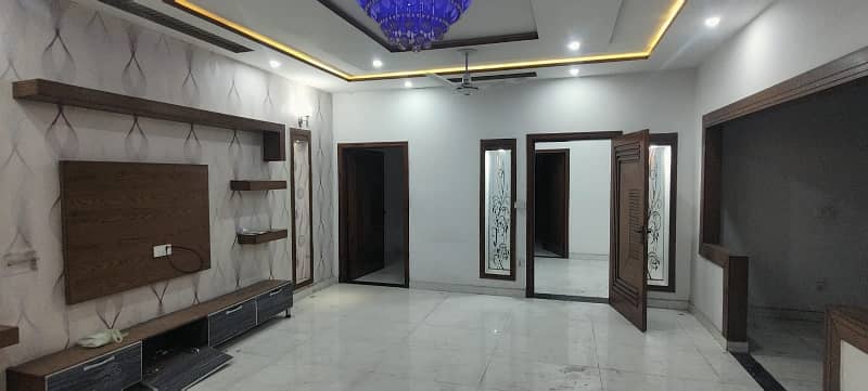 Beautiful 10 Marla Brand New Portion Available For Rent In Architect Engineering Housing Society Near UCP University Shokat Khanum Lahore. 3