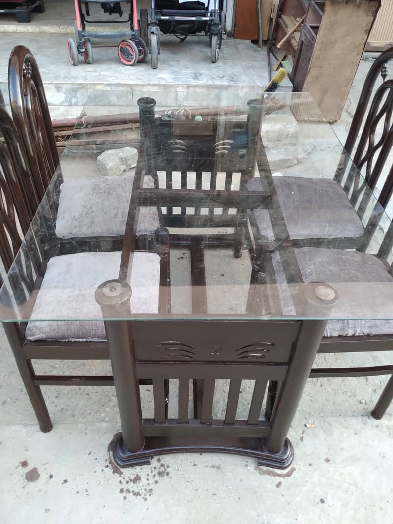 4 chairs Dining table for sale 1