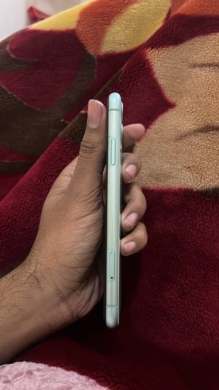 iphone 11 64 gb 3