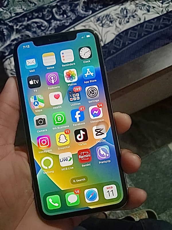 I phone x 64gb 10by10 pta approved exchange xs pta se ok 0