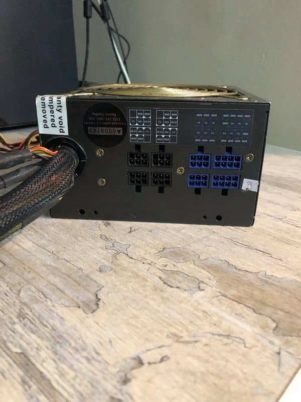 Cool Max 1000 Watt Power Supply 1