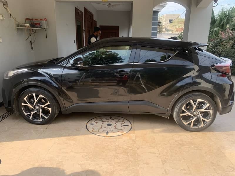 Toyota C-HR 2017 3