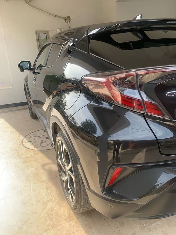 Toyota C-HR 2017 5