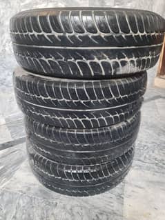 Toyota Corolla 4 tyre