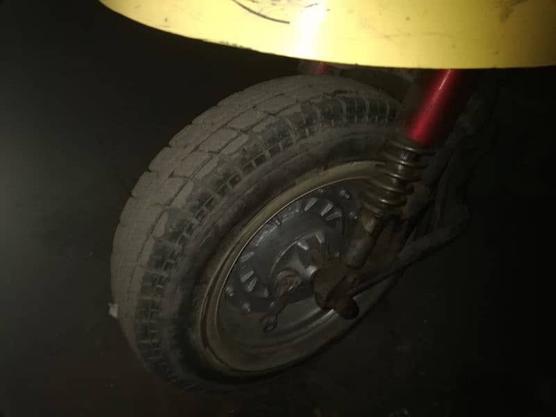 6 Seater Rozgar Rickshaw in good condition for sale 10