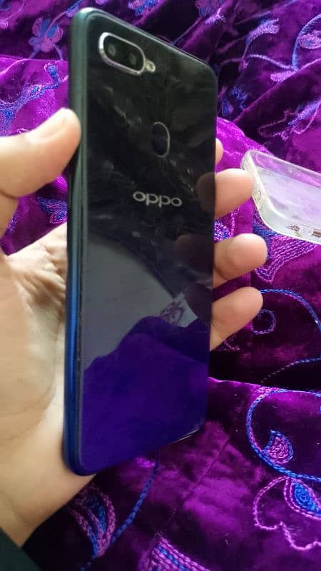 Oppo F9 4gb 64gb 6