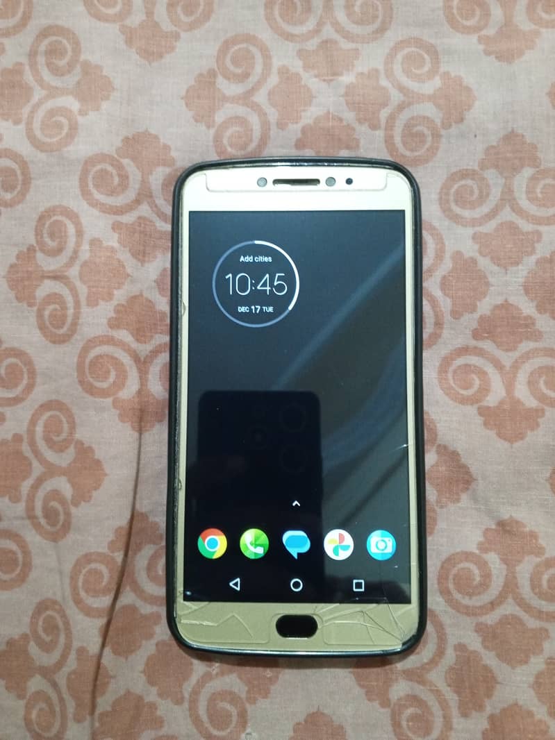 Moto E4 Plus 6