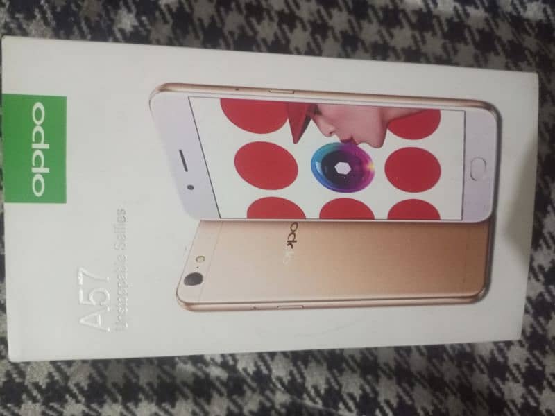 oppo a57 4/64 0