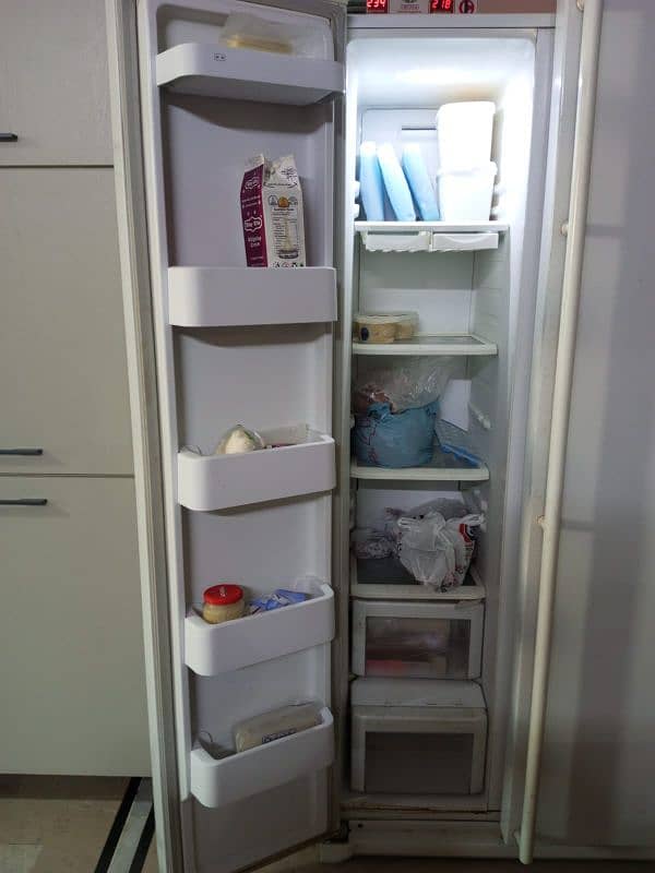 samsung fridge 4