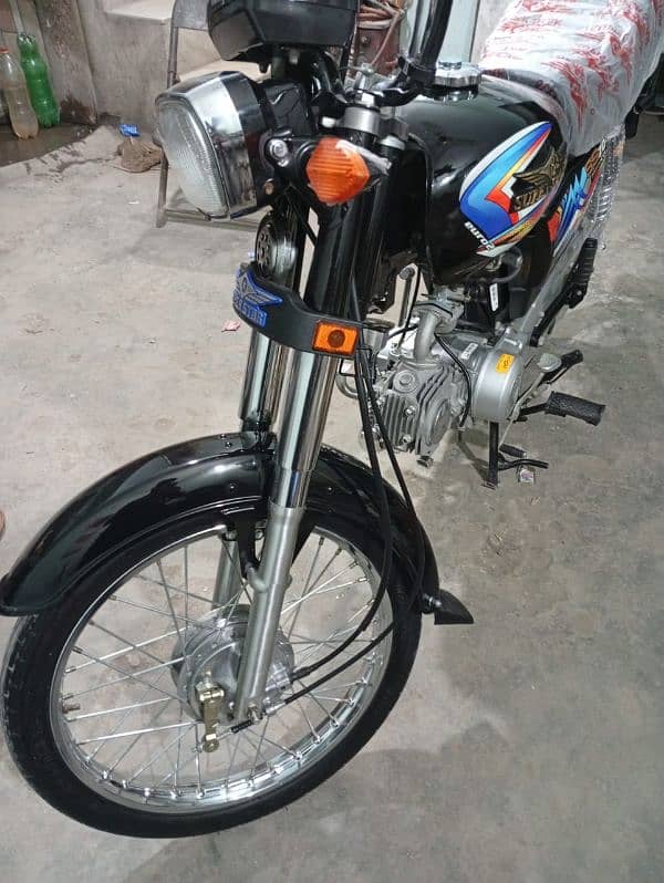 super star black colour new bike 1