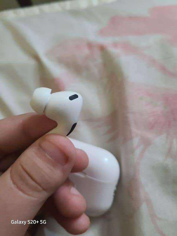 airpods 2 pro 3