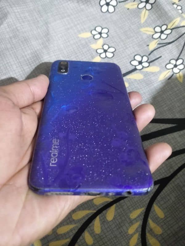 Realme 3 pro 6/128 GB 0