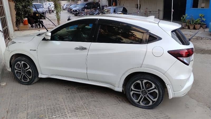 Honda Vezel 2015 3