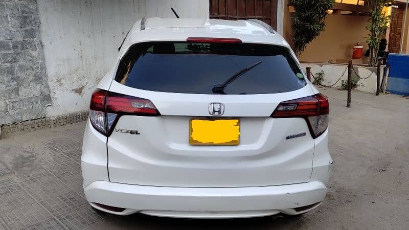 Honda Vezel 2015 1