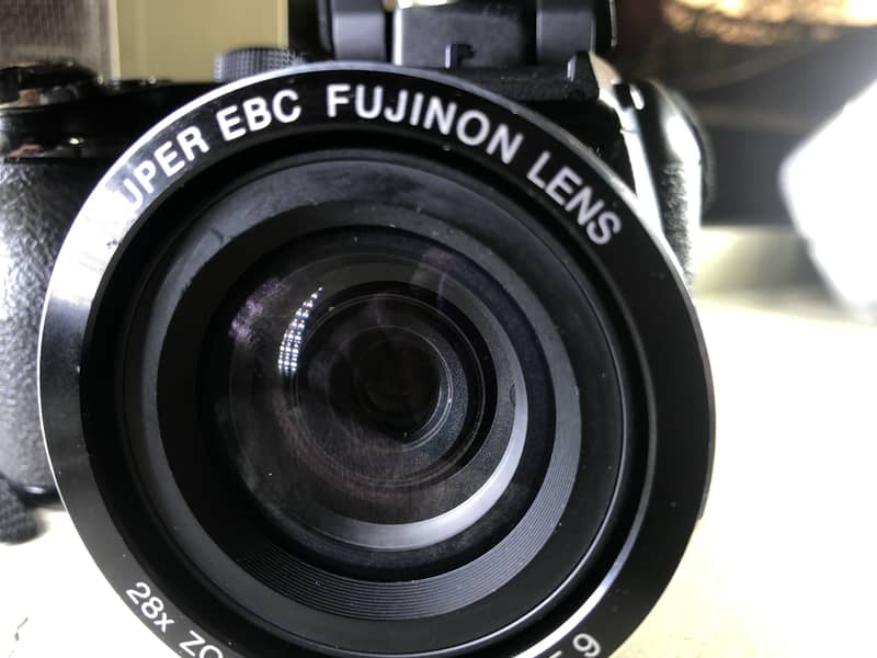 FUJIFILM S3000 (SLR) 6