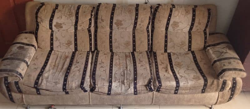 7 seater sofa in reasonable price urgent sell 3