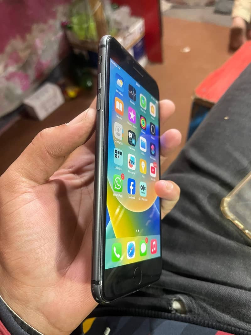 iPhone 8 Plus totall janioune 3