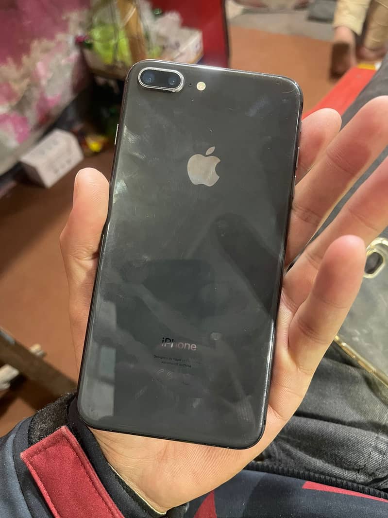 iPhone 8 Plus totall janioune 4