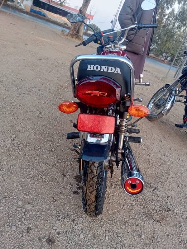 honda 125 2013 modal 3