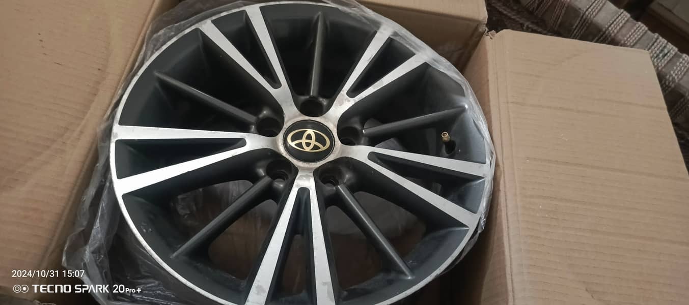 Grandi 15 inch Alloy wheel . . for gli . Altis . Prius 2013.2014. 2015. 1