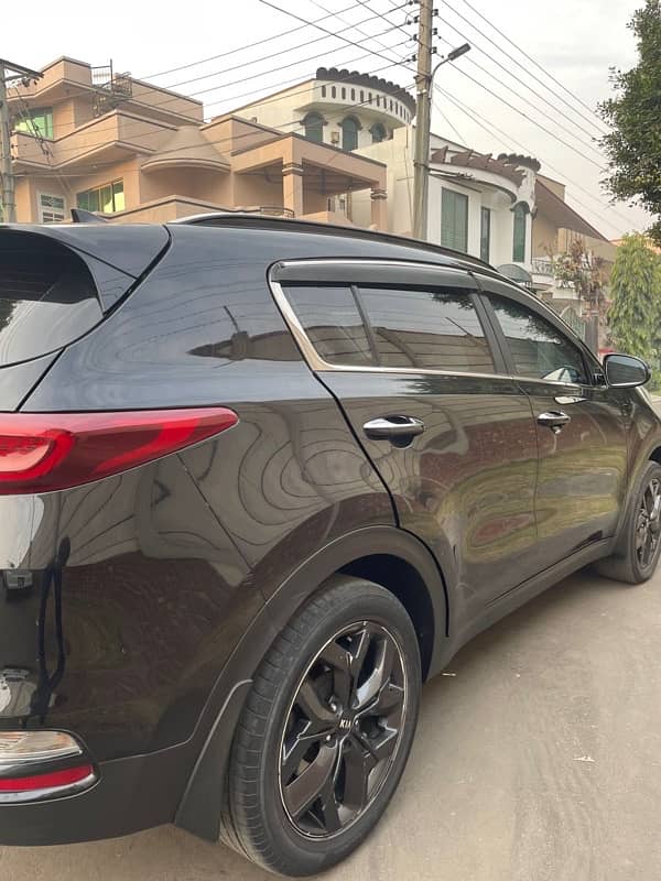 KIA Sportage 2021 FWD 2