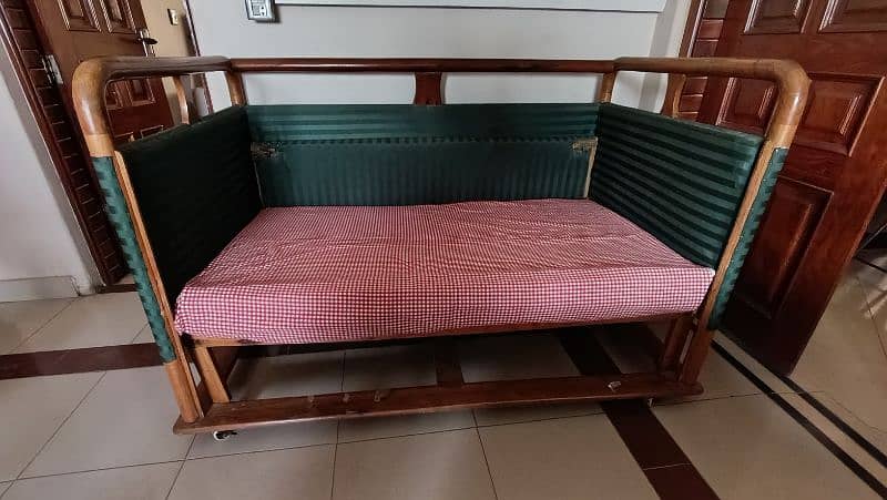 Crib/Cot for sale 2