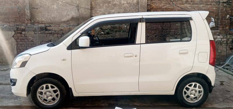 Suzuki Wagon R 2019 16